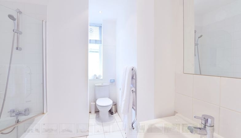 1 Bedroom Apartment, Hill Street, Mayfair, W1J
