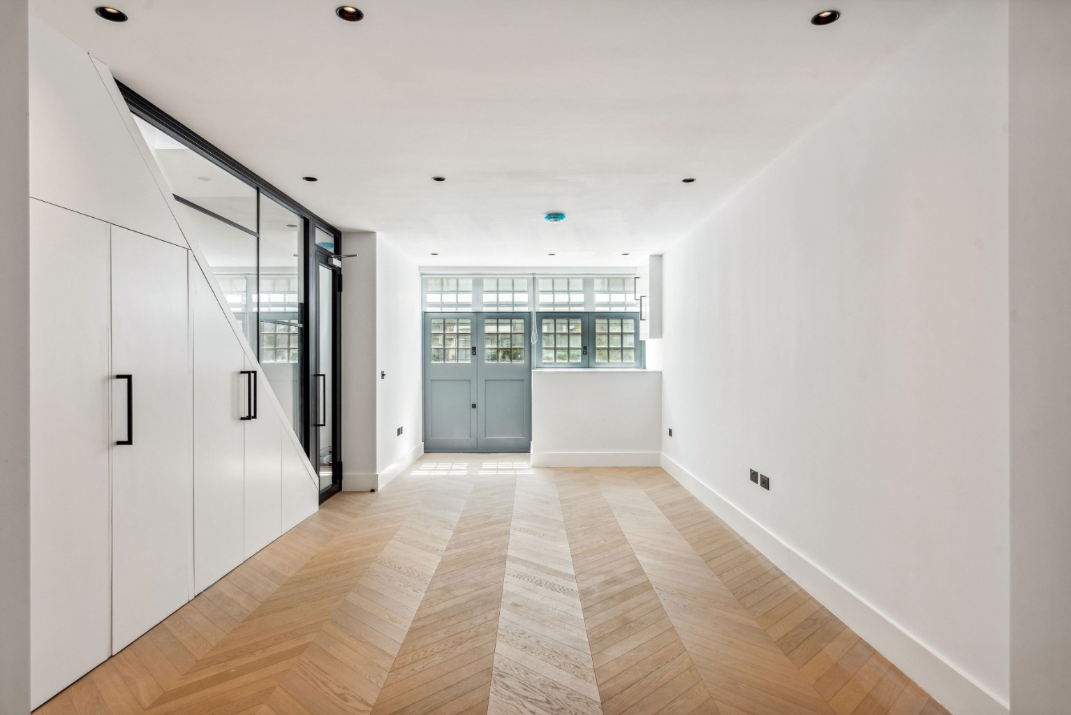 3 Bedroom Mews, Bathurst Mews, London, Greater London, W2