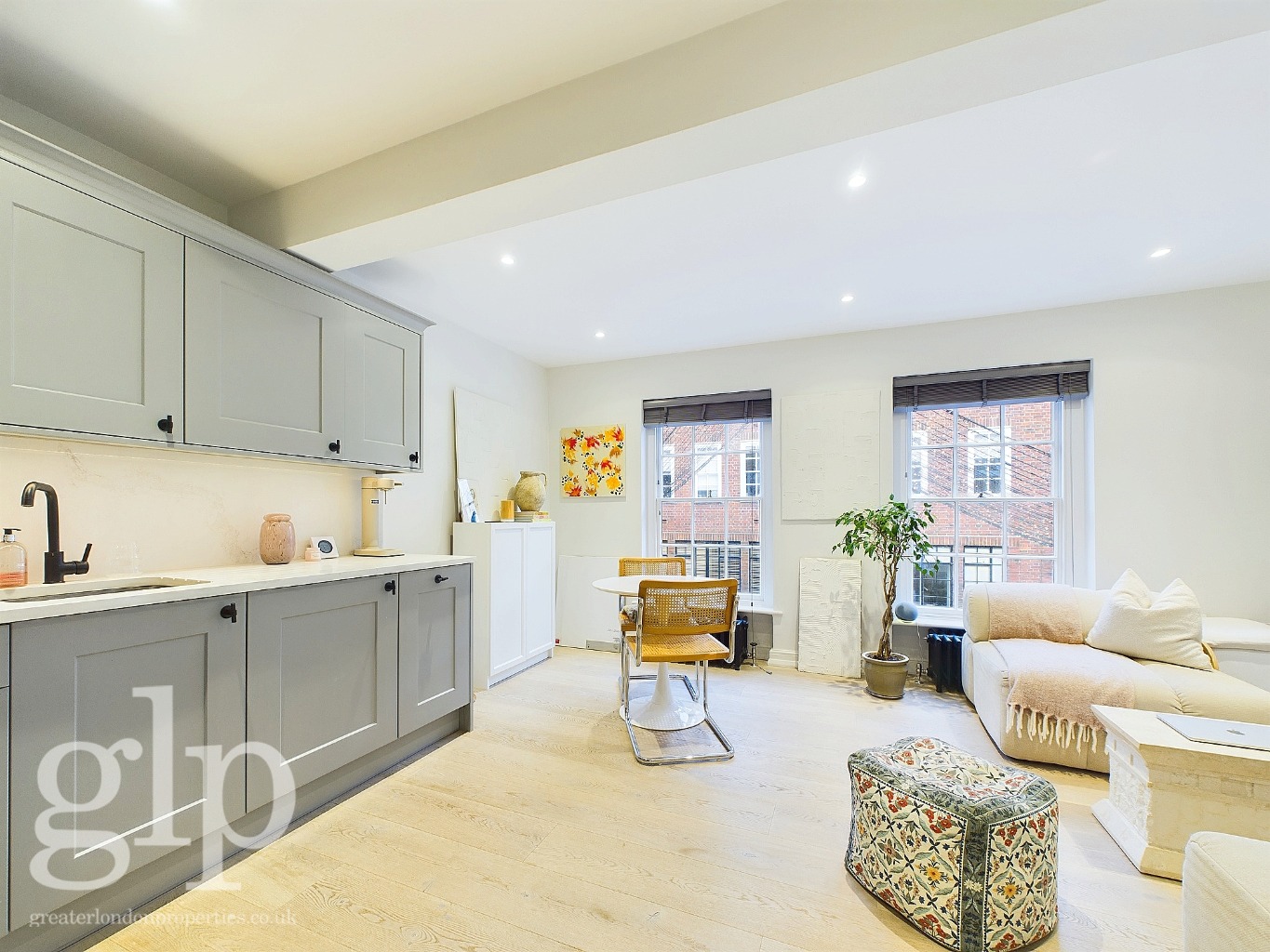 1 Bedroom Apartment, Earlham Street, Covent Garden, WC2H