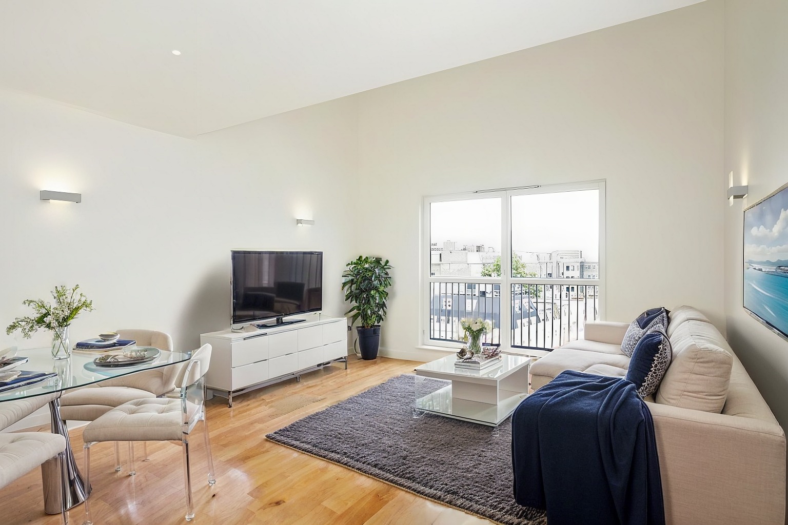 2 Bedroom Apartment, Great Russell Street, Bloomsbury, WC1B