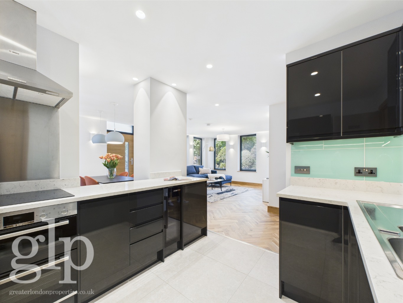 2 Bedroom Apartment, Sussex Gardens, Hyde Park, W2