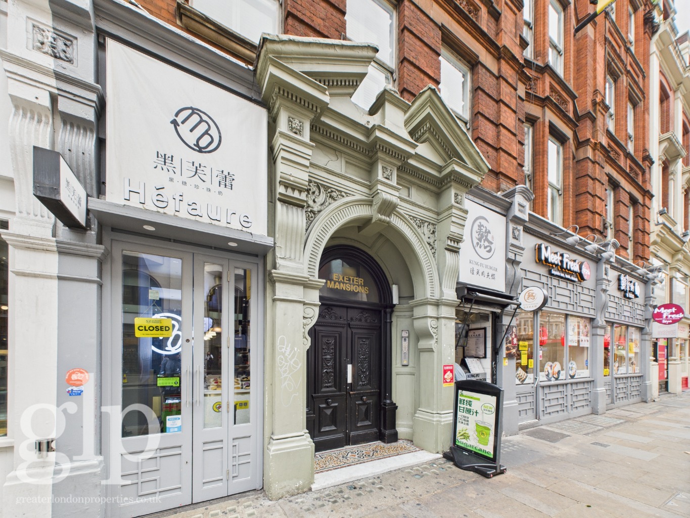 2 Bedroom Apartment, Shaftesbury Avenue, Soho, W1D