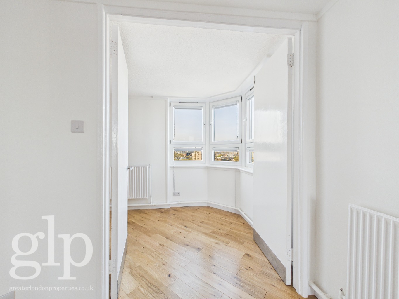 2 Bedroom Apartment, Berenger Tower, Chelsea, SW10