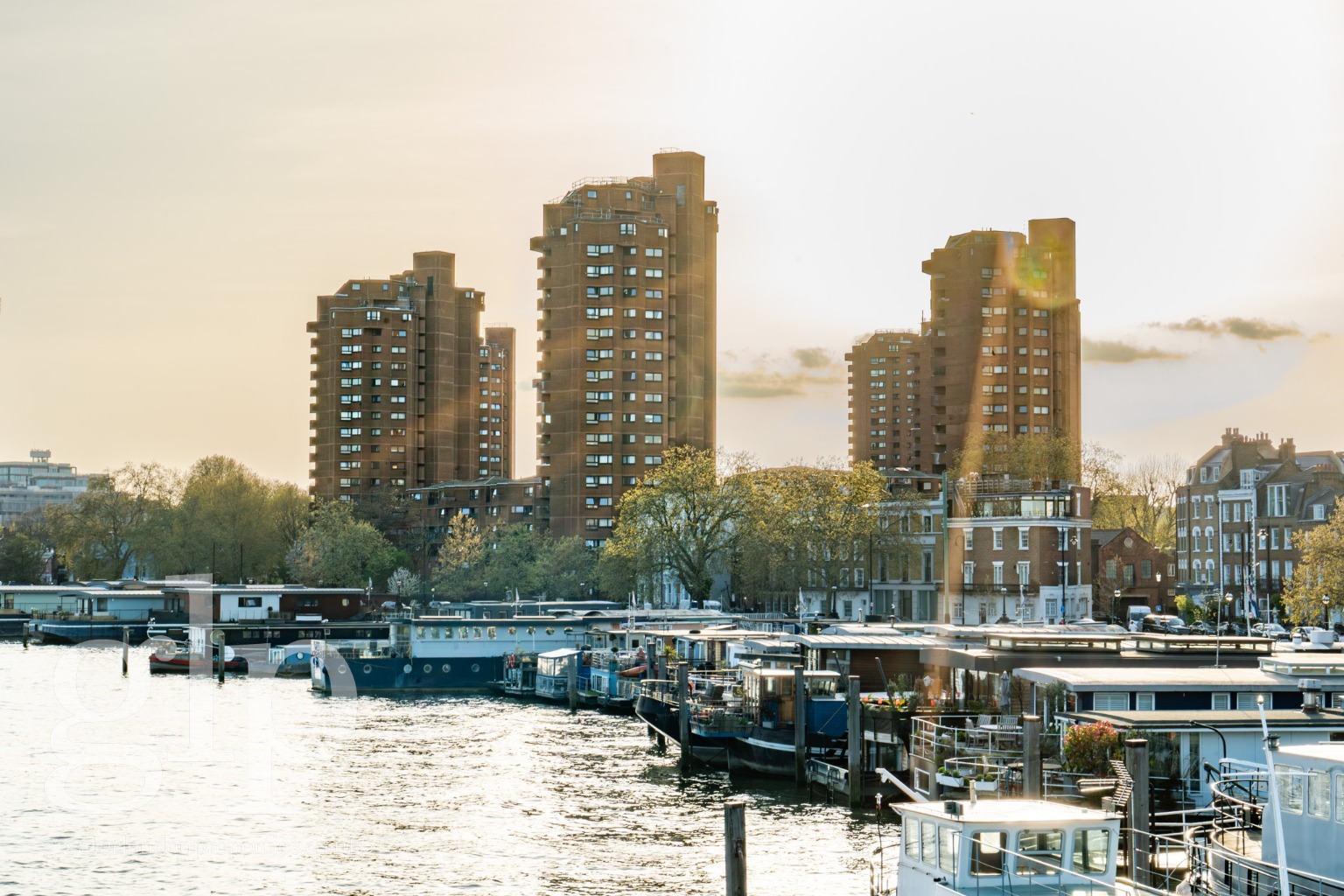 2 Bedroom Apartment, Berenger Tower, Chelsea, SW10