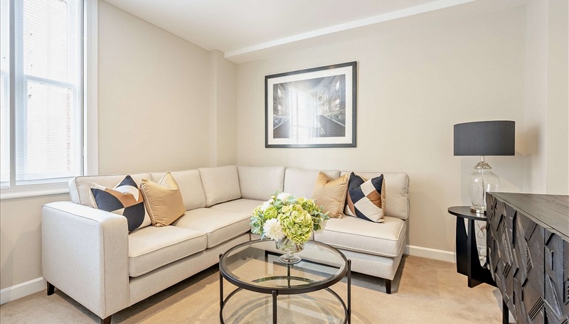 1 Bedroom Apartment, Hill Street, Mayfair, W1J