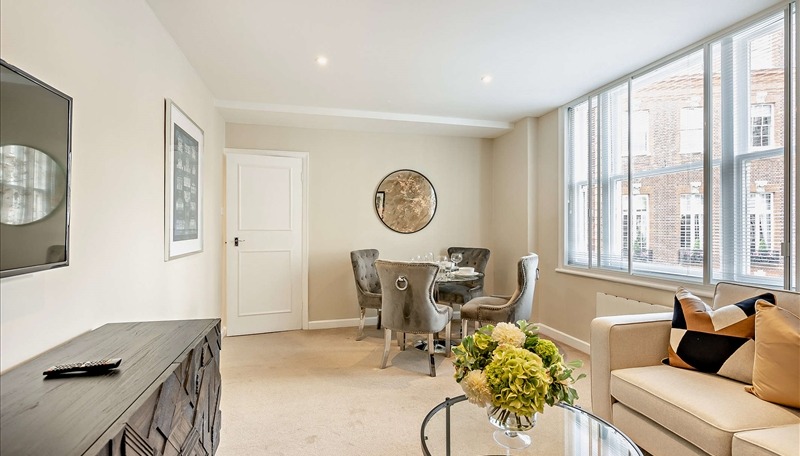 1 Bedroom Apartment, Hill Street, Mayfair, W1J