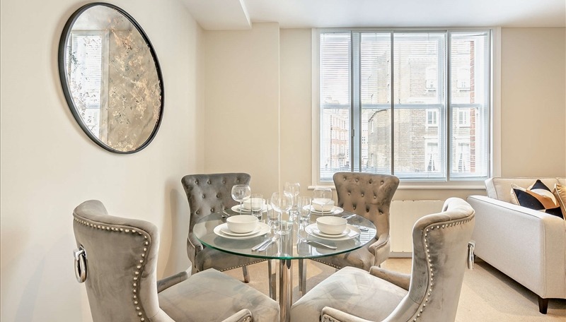 1 Bedroom Apartment, Hill Street, Mayfair, W1J