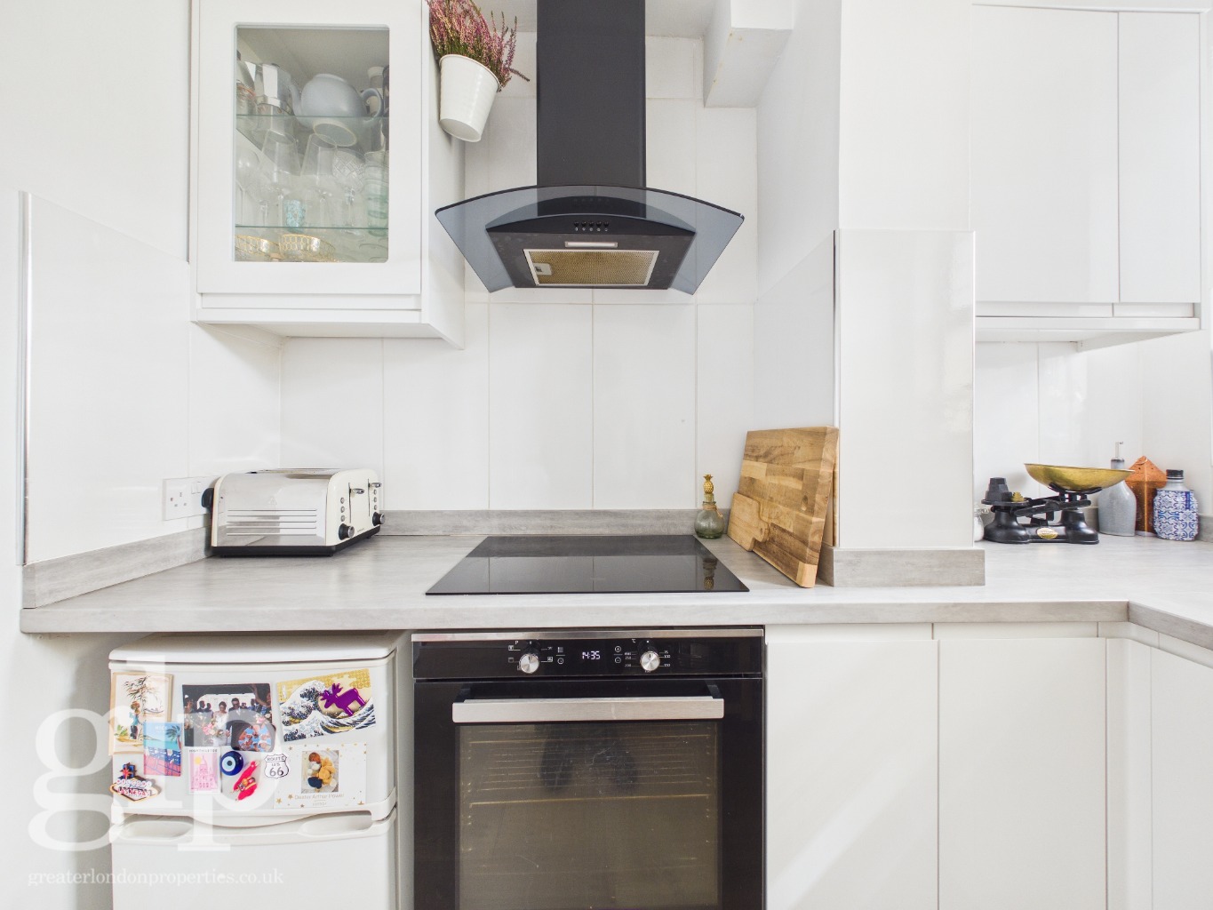 2 Bedroom Apartment, Sinclair House, Thanet Street, Bloomsbury, London, WC1H