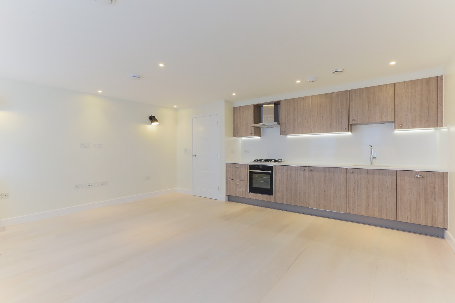 1 Bedroom Apartment, Gerrard Street, Soho, W1D