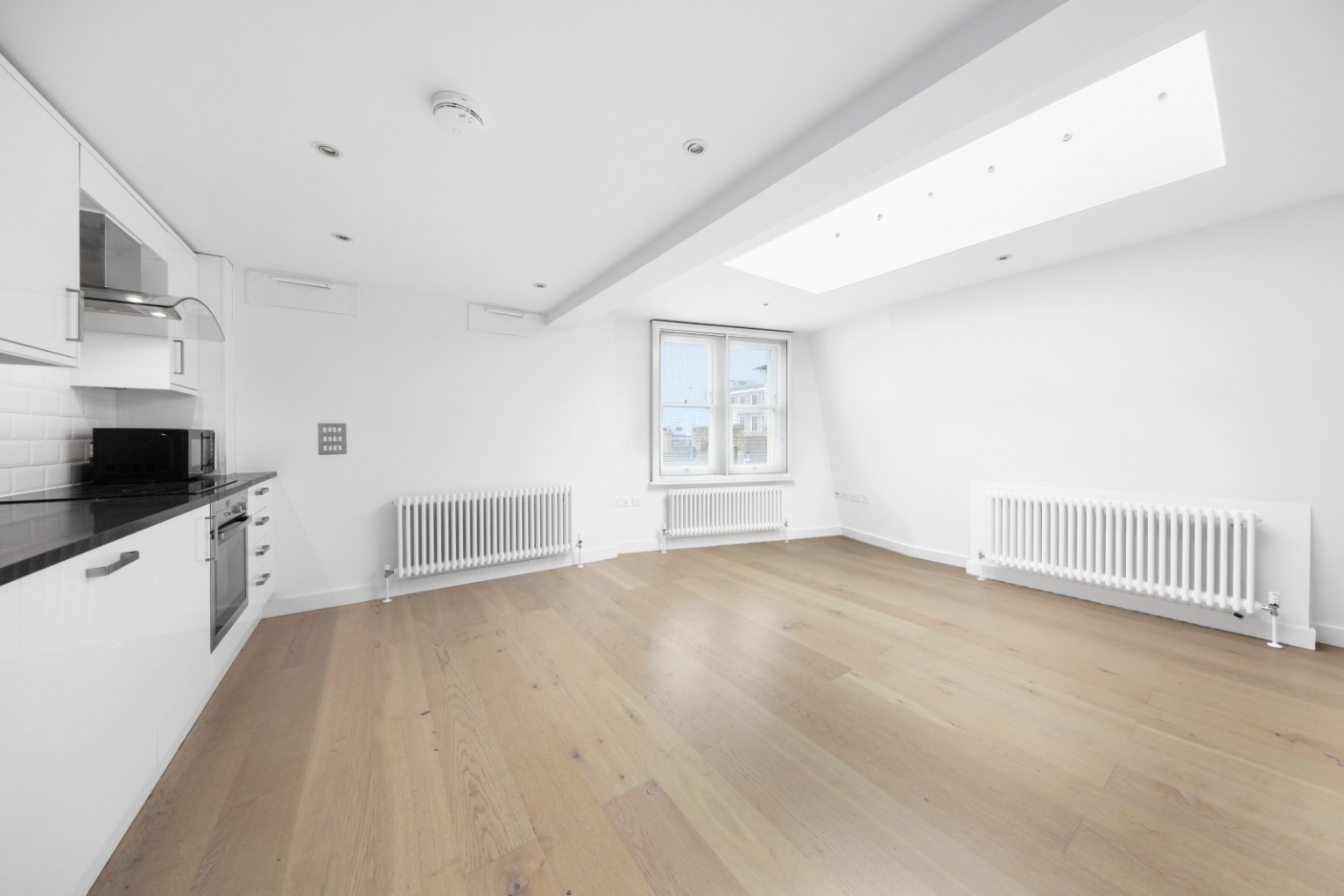1 Bedroom Apartment, Catherine Street, London, WC2B