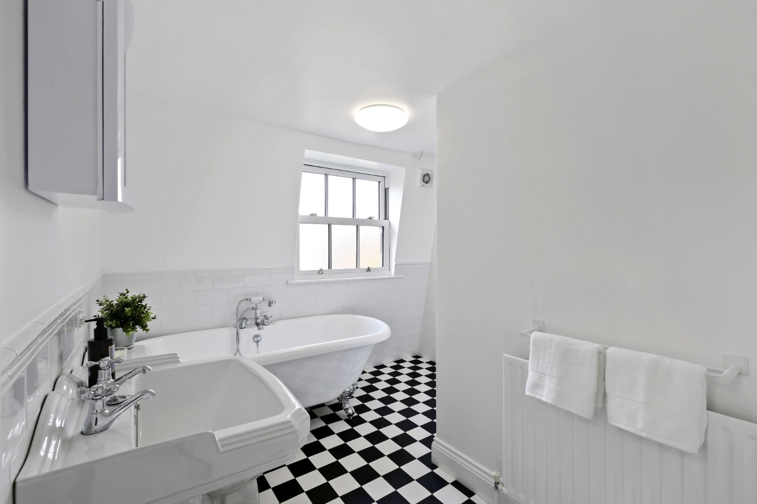 5 Bedroom Semi-Detached, Acton Street, Kings Cross, London WC1X