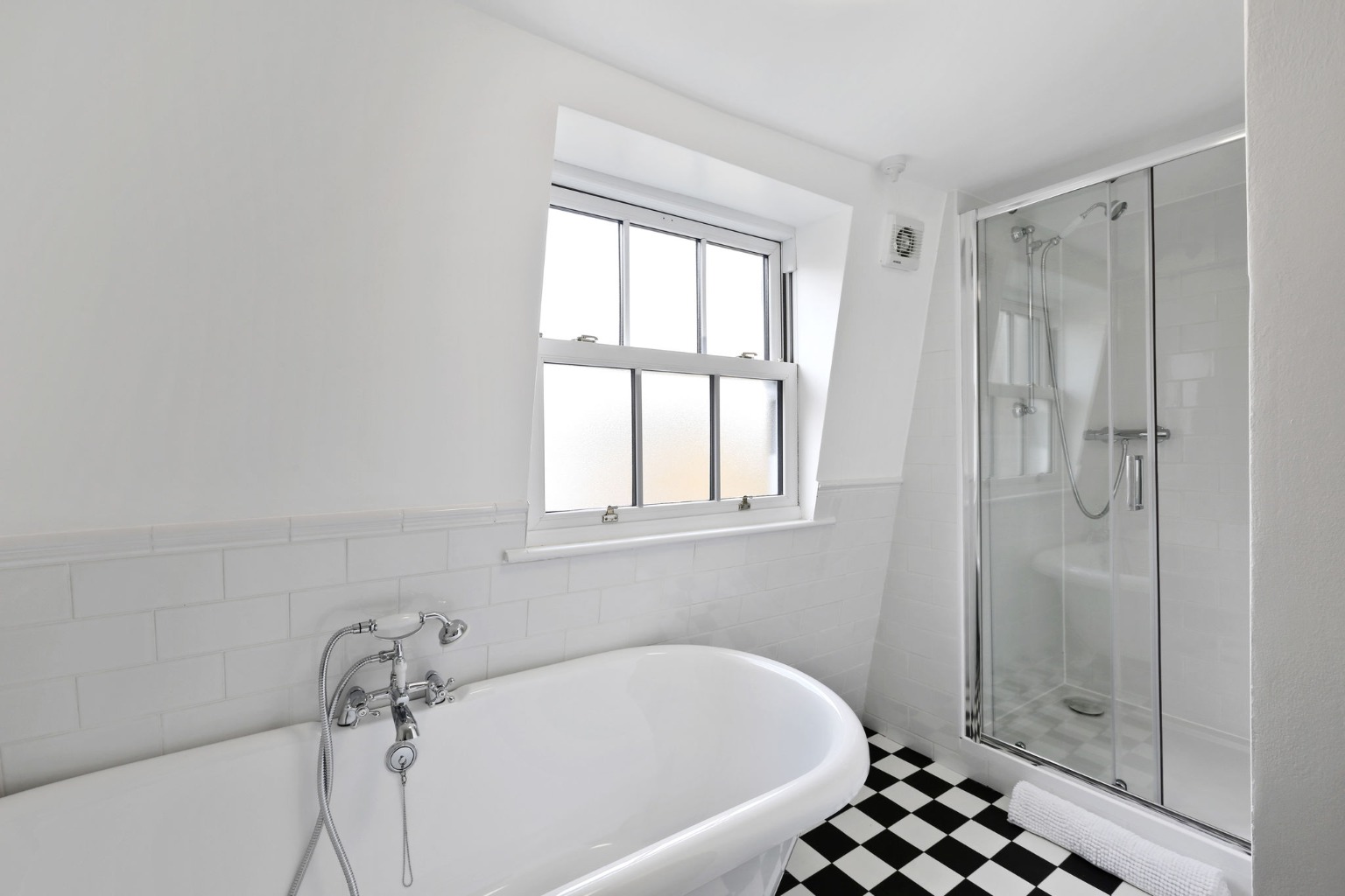 5 Bedroom Semi-Detached, Acton Street, Kings Cross, London WC1X