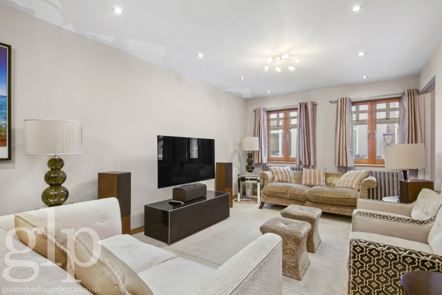2 Bedroom Apartment, Upper John Street, Soho, W1F