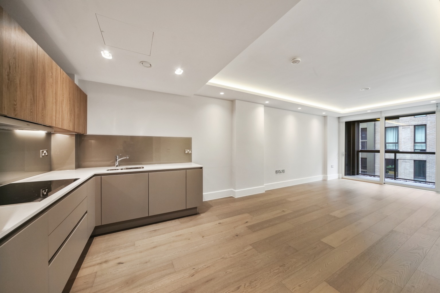 2 Bedroom Flat, Great Peter Street, Westminster,  SW1P