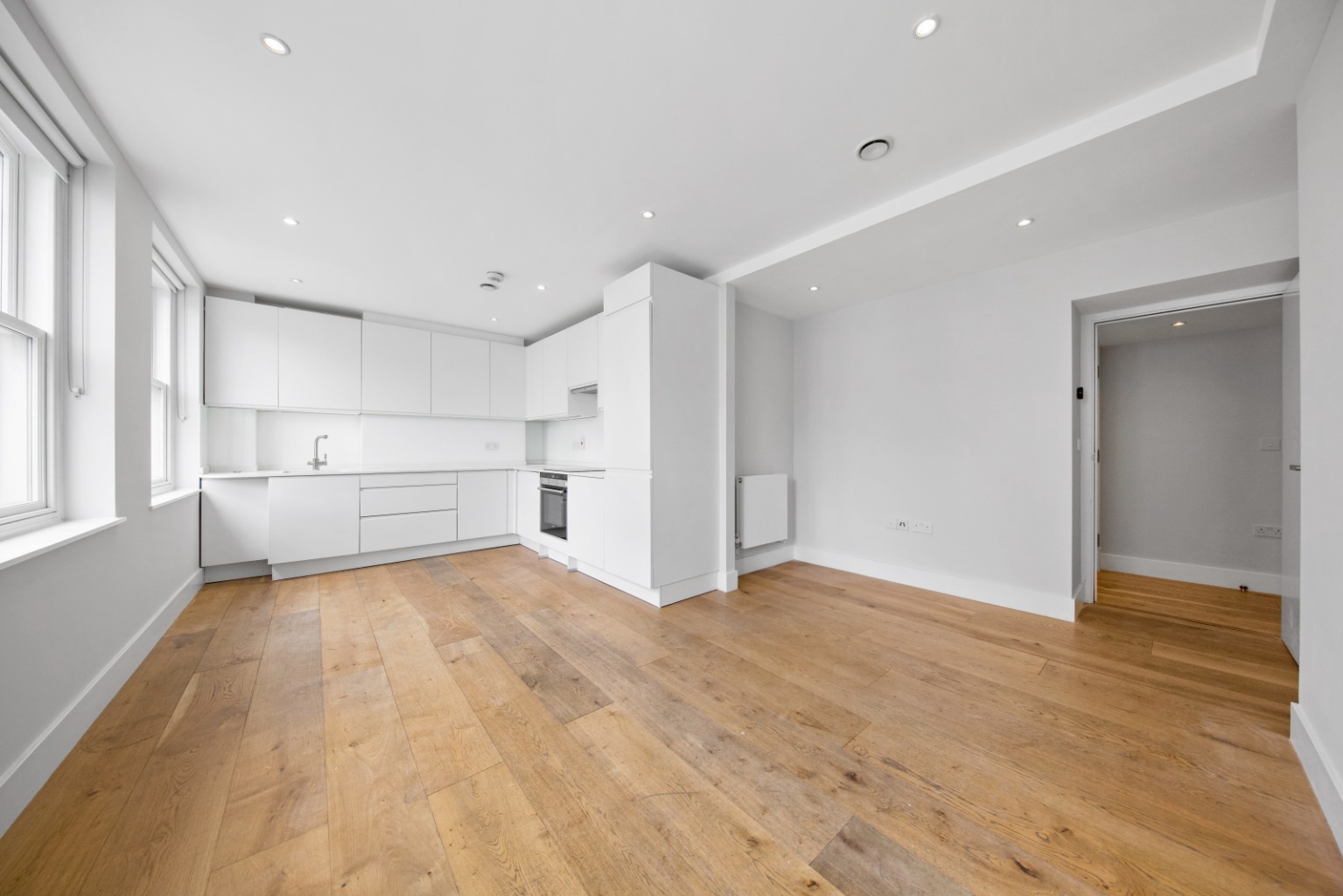 3 Bedroom Apartment, Oxford Street, Fitzrovia, W1D