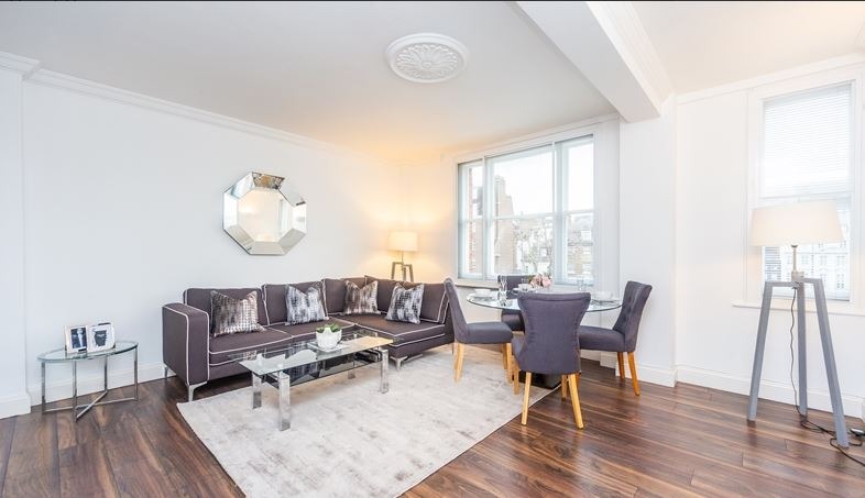 2 Bedroom Apartment, Hill Street, London, Mayfair, W1J