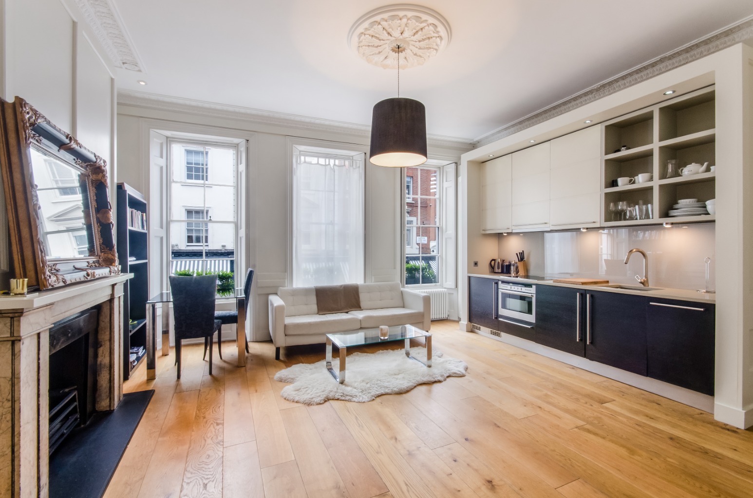 1 Bedroom Apartment, Tavistock Street, Covent Garden, WC2E