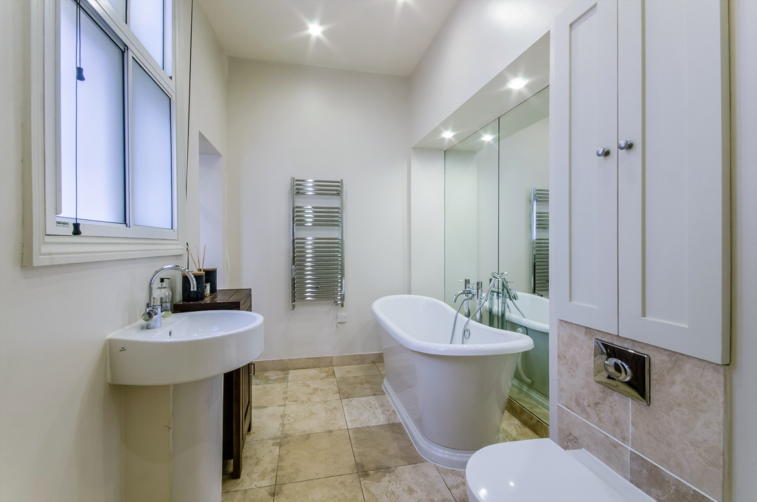 1 Bedroom Apartment, Tavistock Street, Covent Garden, WC2E