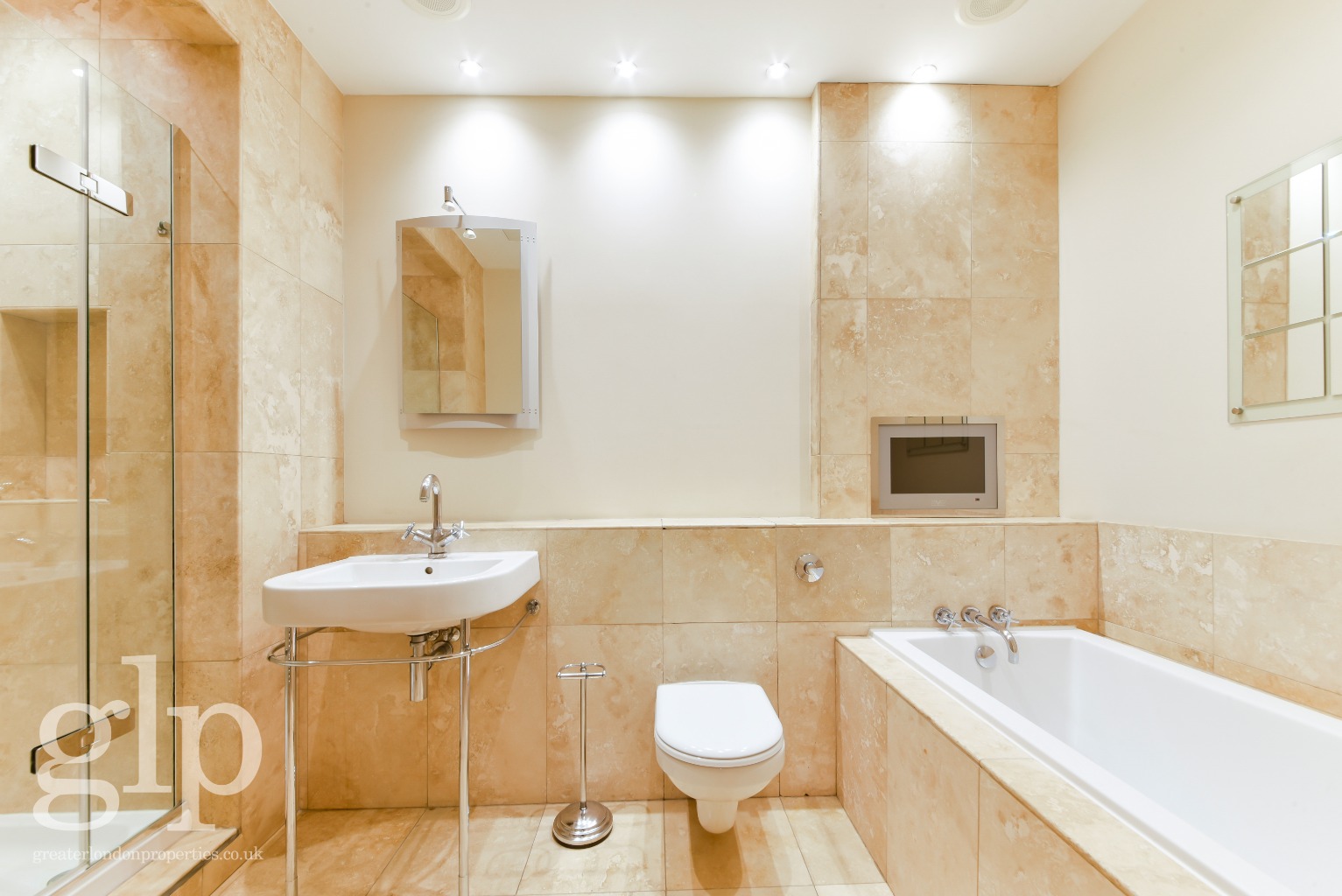 2 Bedroom Apartment, Kean Street, Covent Garden, WC2B