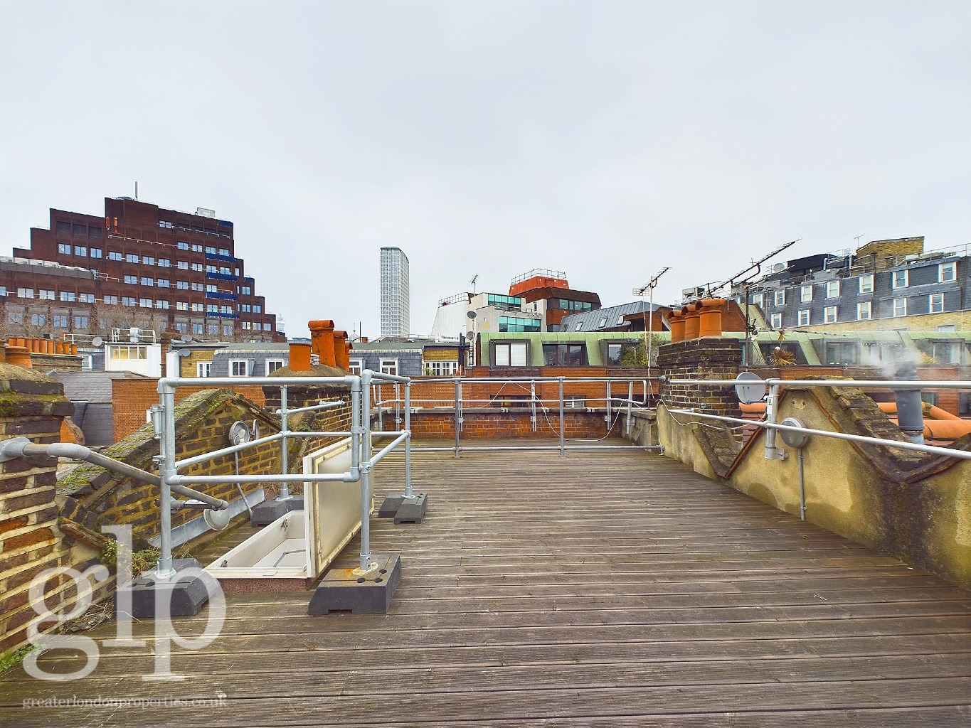 2 Bedroom Penthouse, Earlham Street, Covent Garden,  WC2H