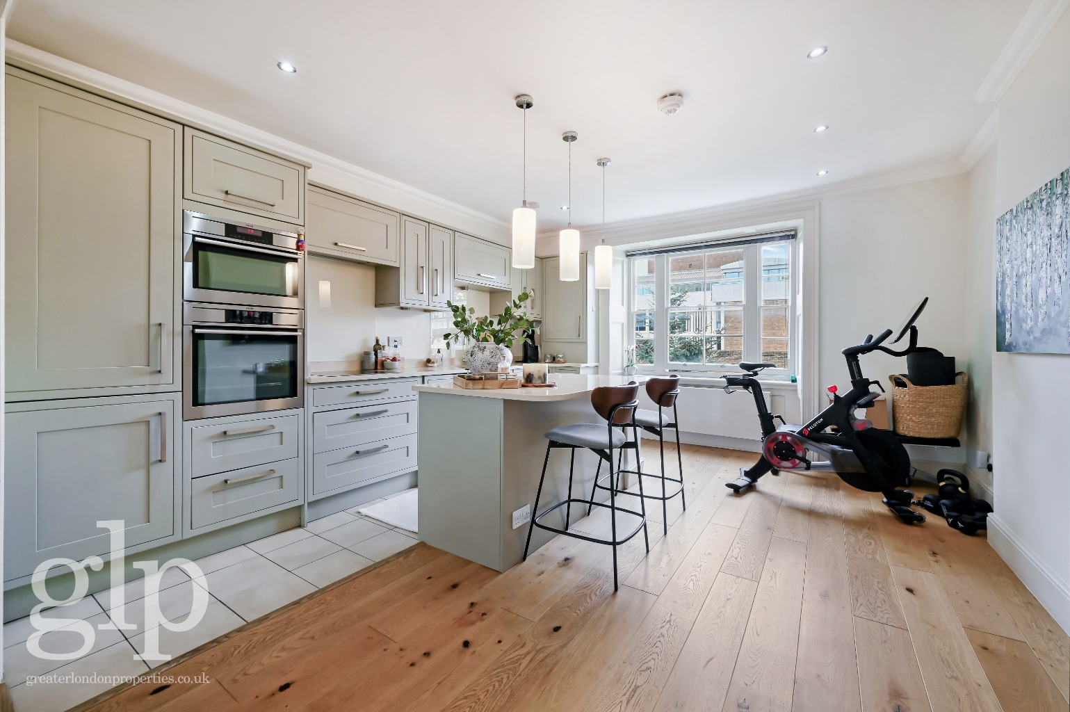 2 Bedroom Apartment, Gower Street, Bloomsbury, WC1E