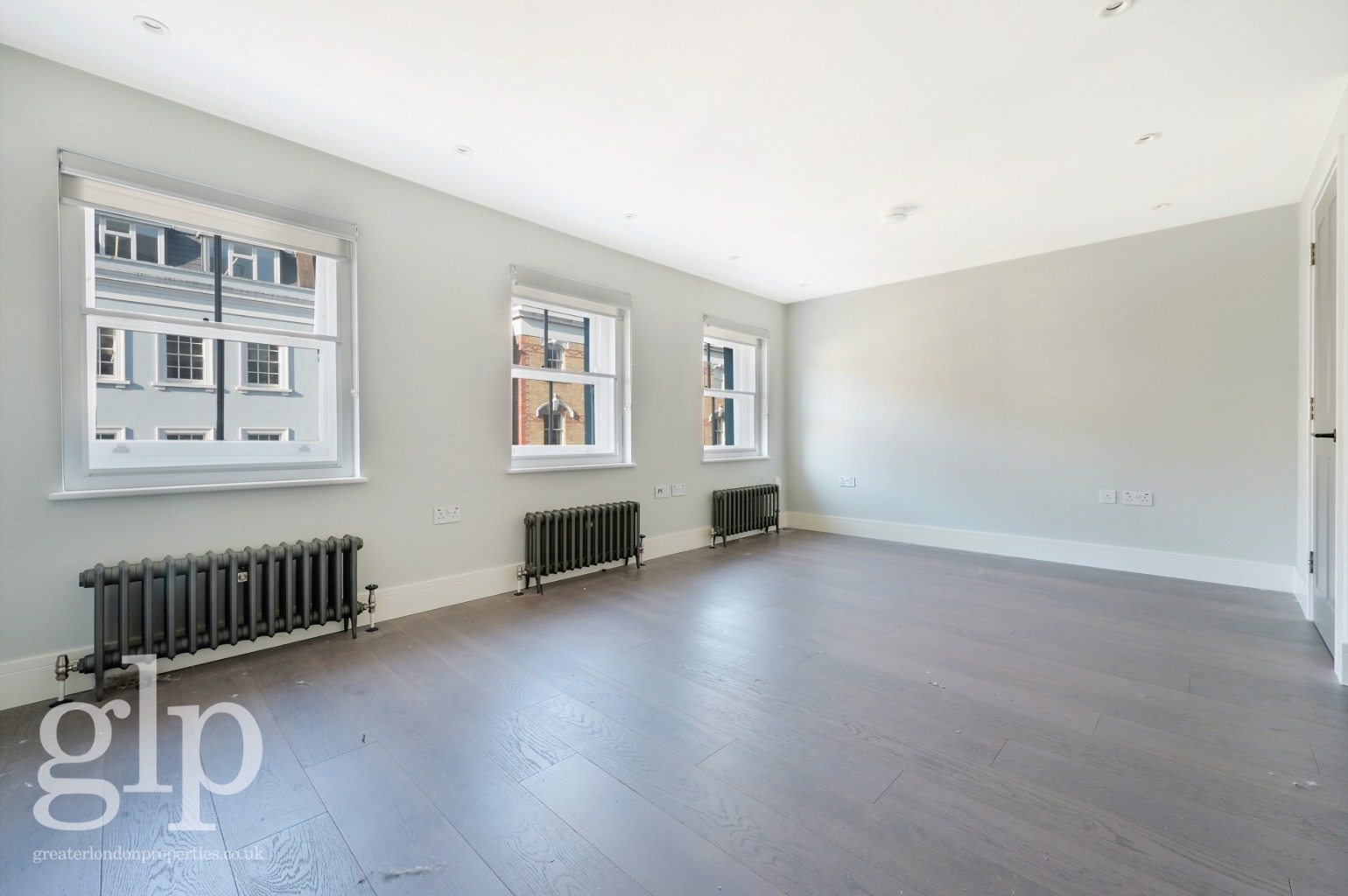 1 Bedroom Apartment, Charlotte Street, Fitzrovia, W1T