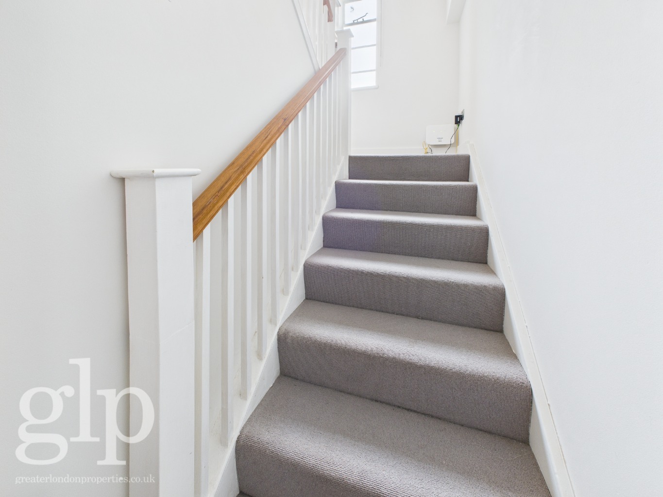 2 Bedroom Penthouse, Earlham Street, Covent Garden,  WC2H