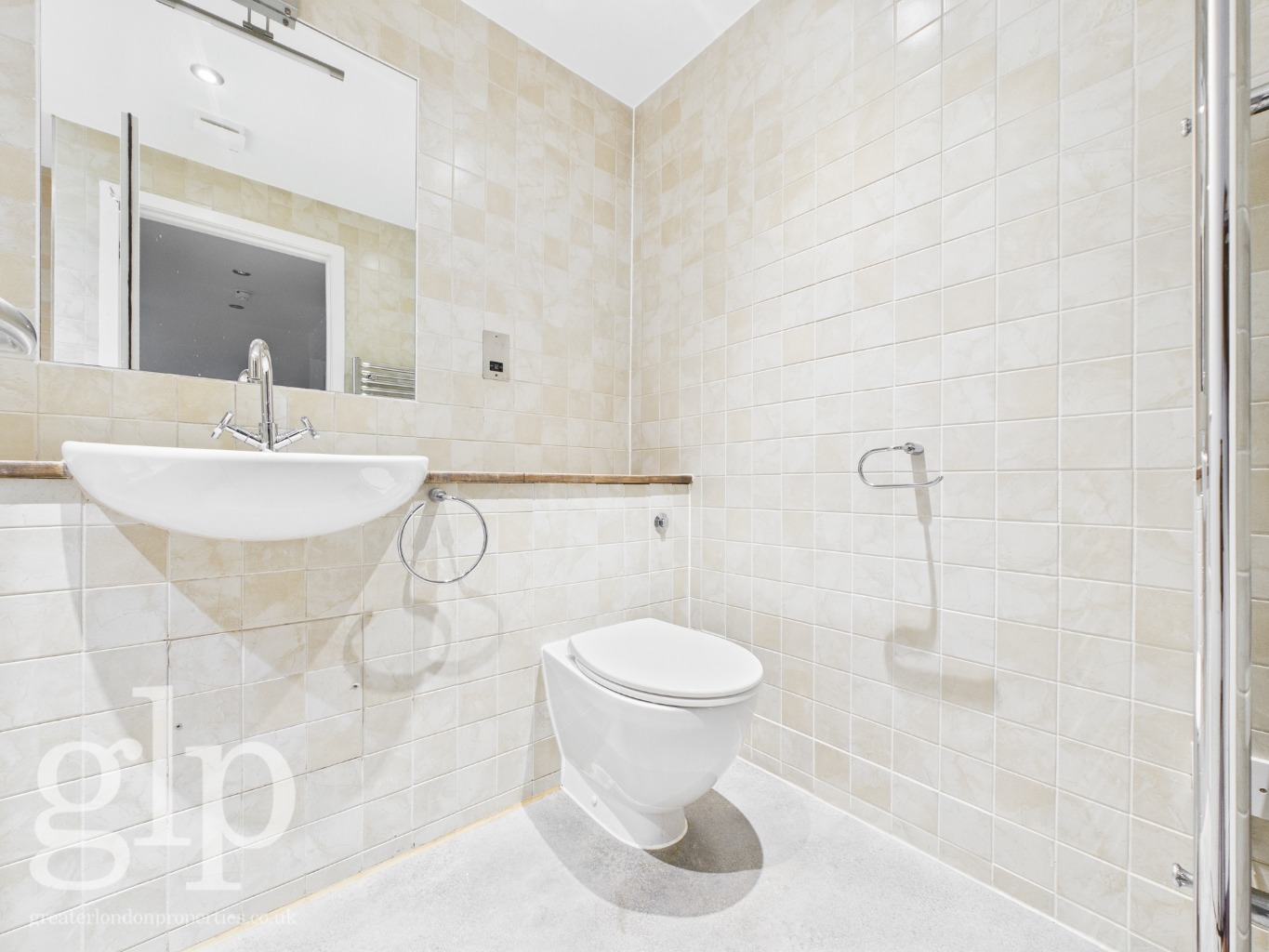 2 Bedroom Penthouse, Earlham Street, Covent Garden,  WC2H