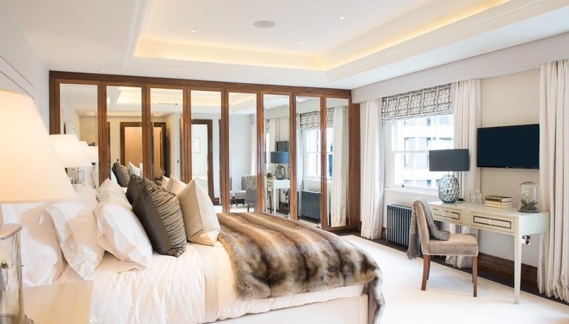 2 Bedroom Apartment, Grosvenor Hill, Mayfair, W1K