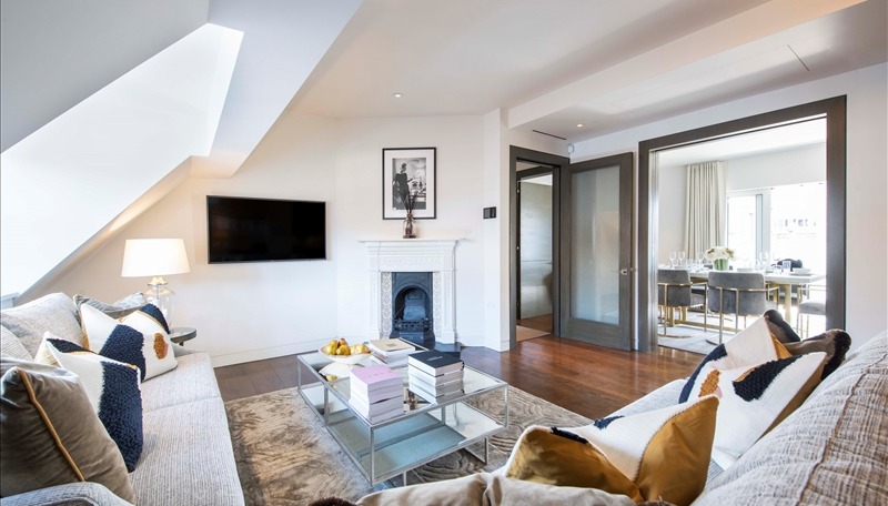 2 Bedroom Apartment, Duke Street, Mayfair, W1K