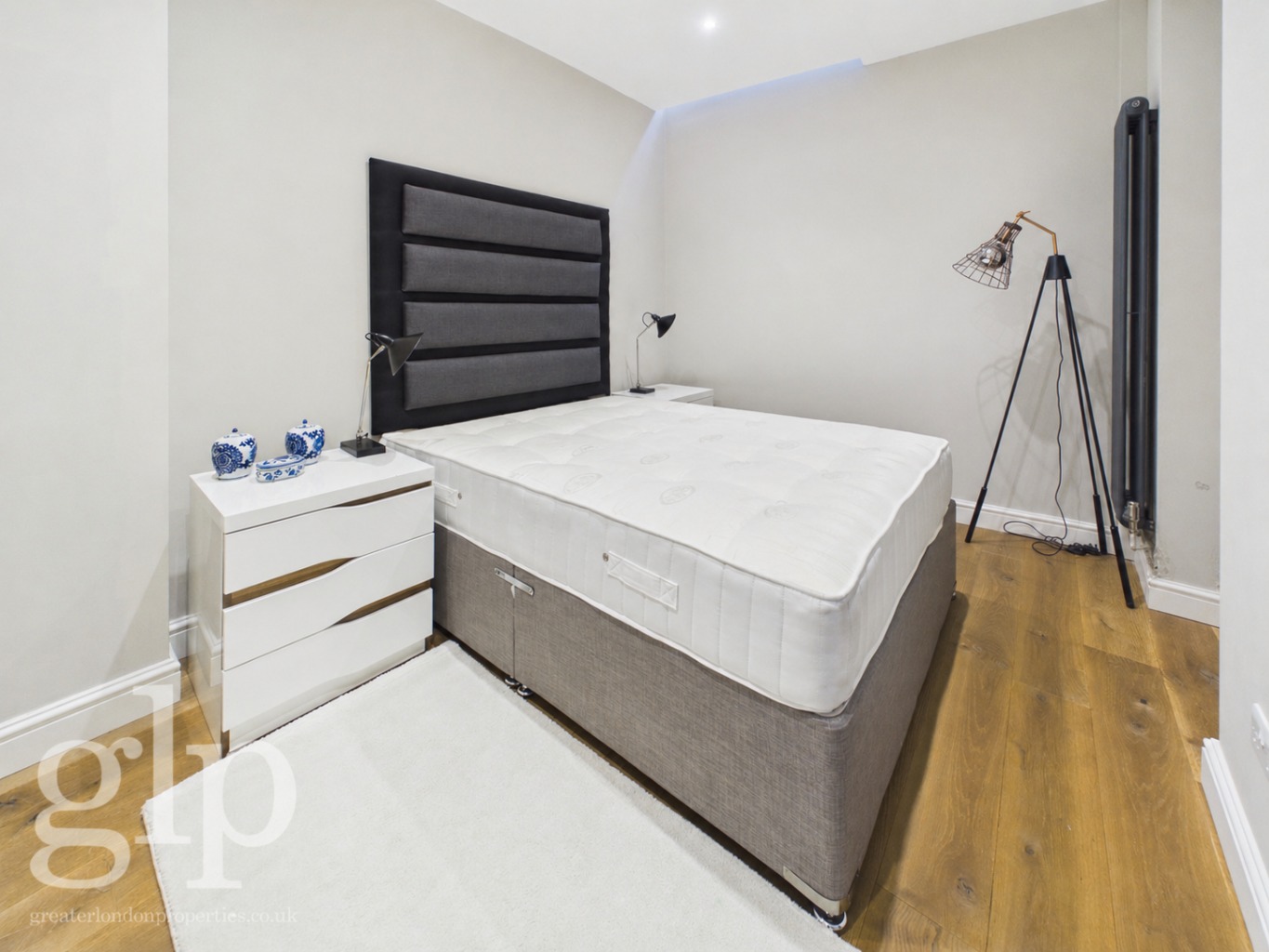 2 Bedroom Apartment, Archery Close, Connaught Village, W2