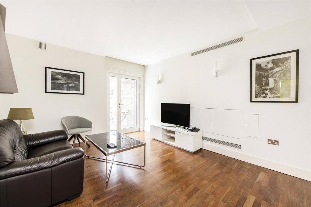 2 Bedroom Apartment, Weymouth Street, Marylebone, W1W