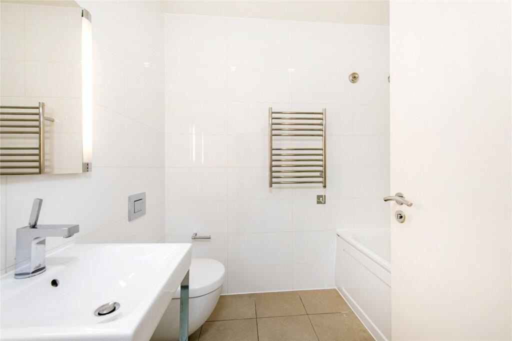 2 Bedroom Apartment, Weymouth Street, Marylebone, W1W