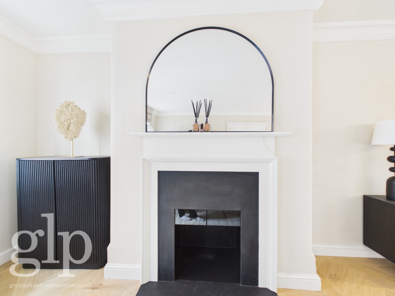 3 Bedroom Mews, Woods mews, Mayfair, W1K