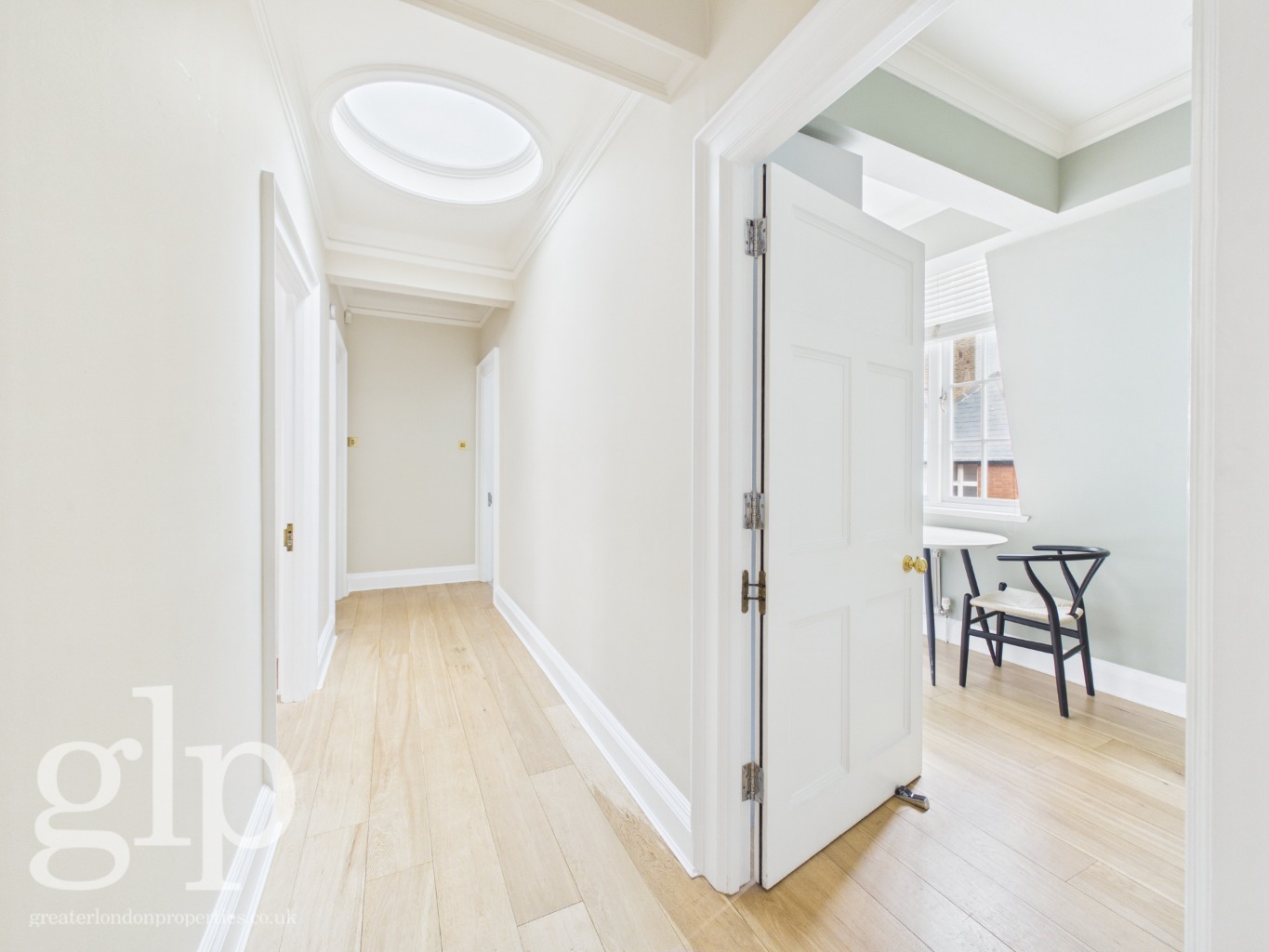 1 Bedroom Apartment, Woods Mews, Mayfair, W1K