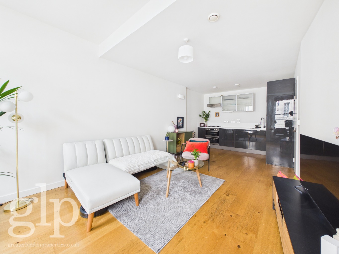 1 Bedroom Apartment, Great Marlborough Street, Soho, W1F