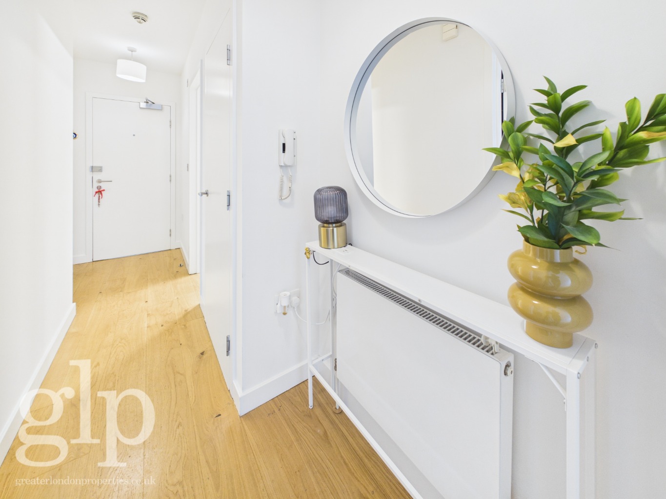1 Bedroom Apartment, Great Marlborough Street, Soho, W1F