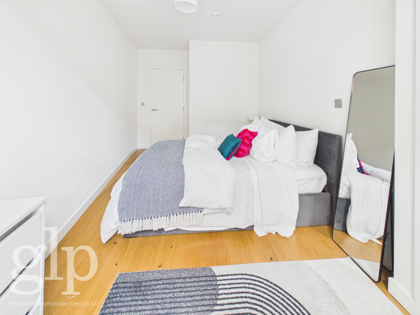 1 Bedroom Apartment, Great Marlborough Street, Soho, W1F