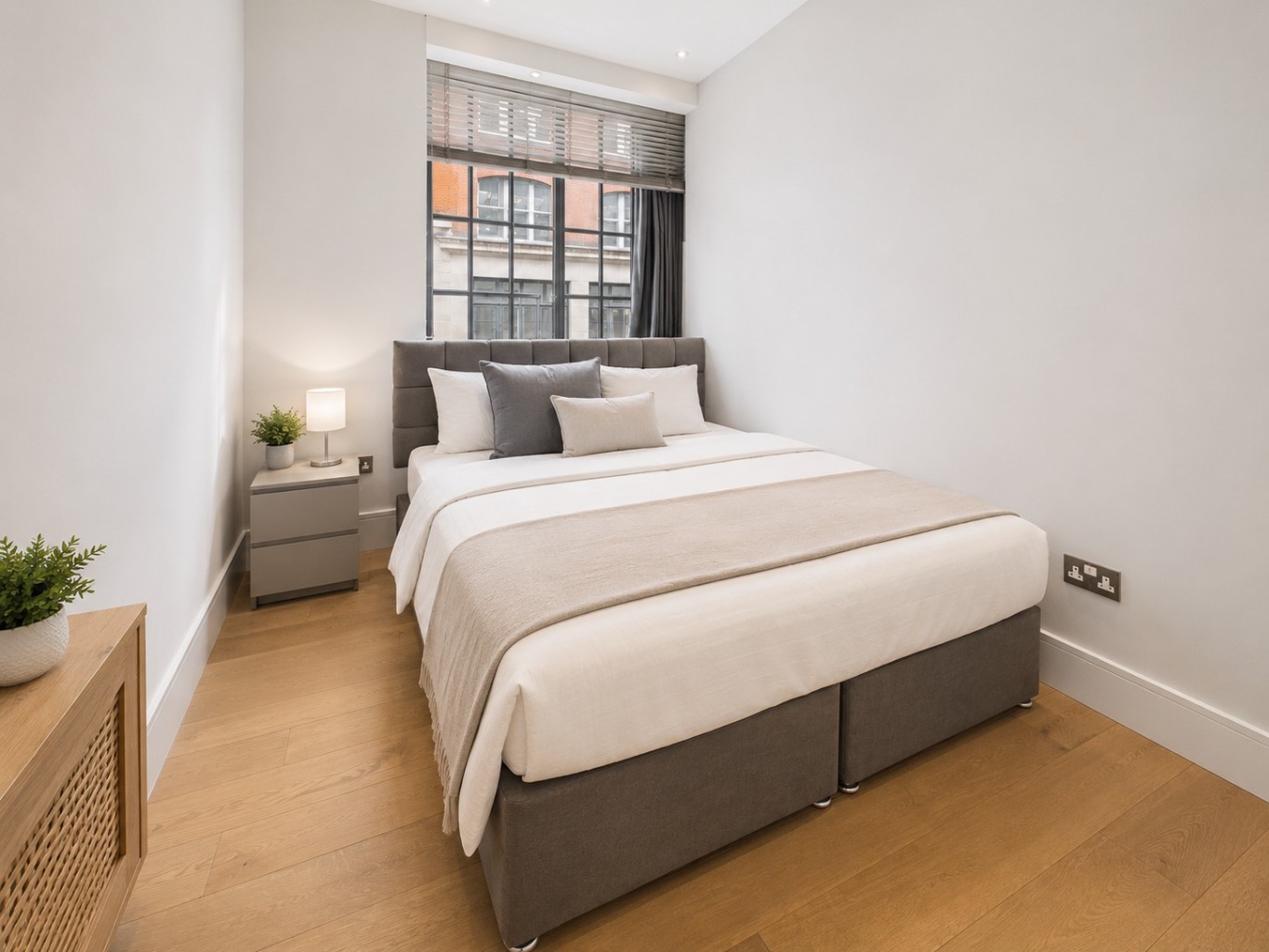 2 Bedroom Apartment, Kean Street, Covent Garden, WC2B