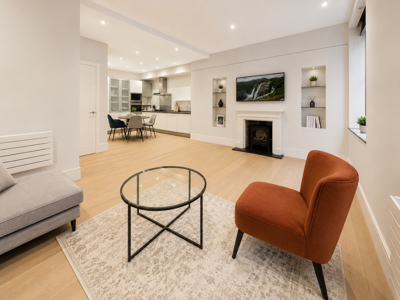 2 Bedroom Apartment, Kean Street, Covent Garden, WC2B