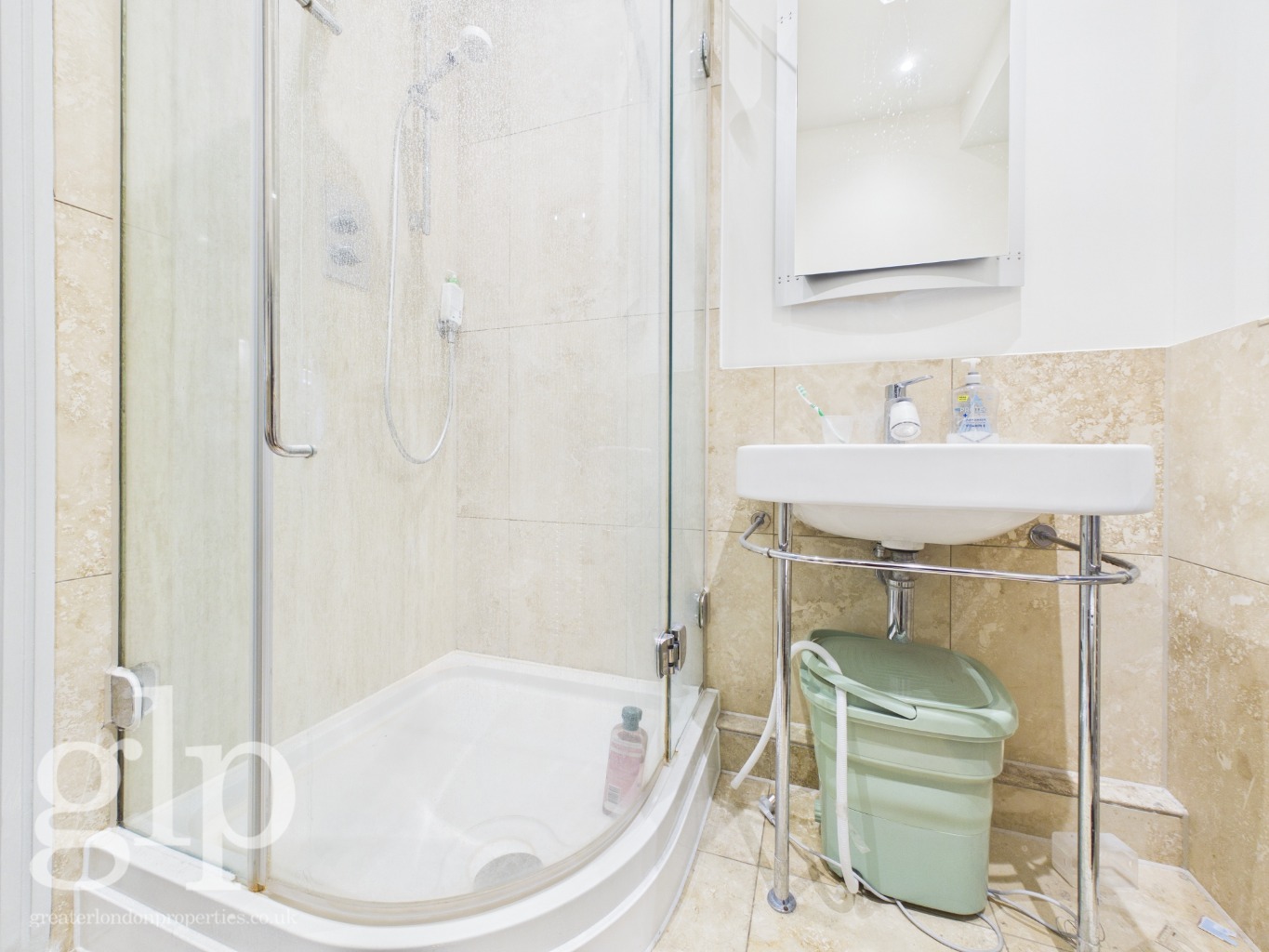 2 Bedroom Apartment, Kean Street, Covent Garden, WC2B
