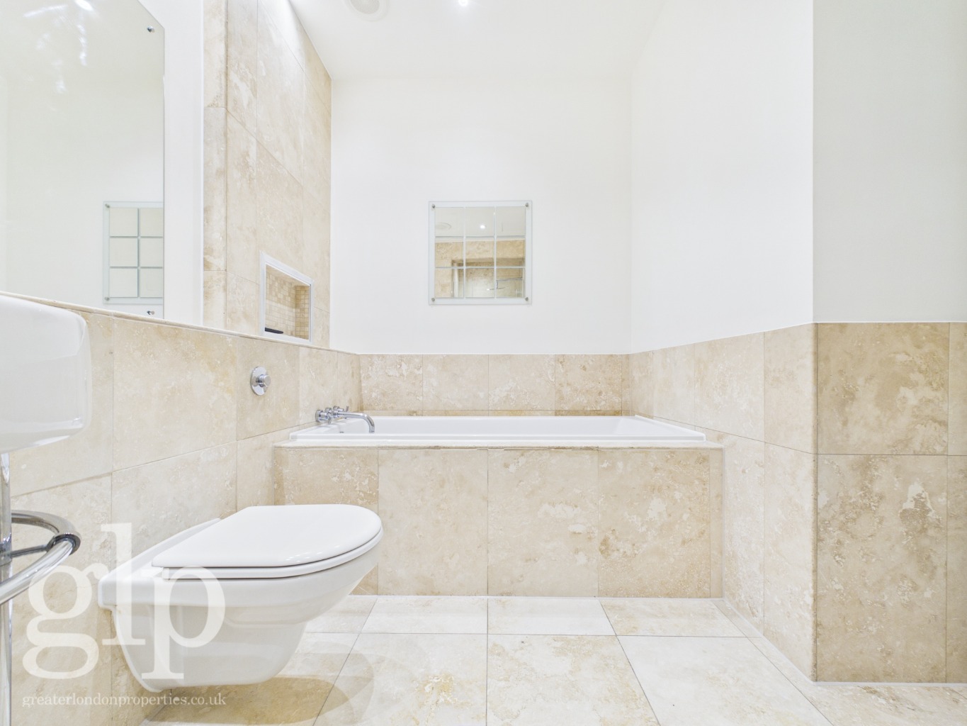 2 Bedroom Apartment, Kean Street, Covent Garden, WC2B