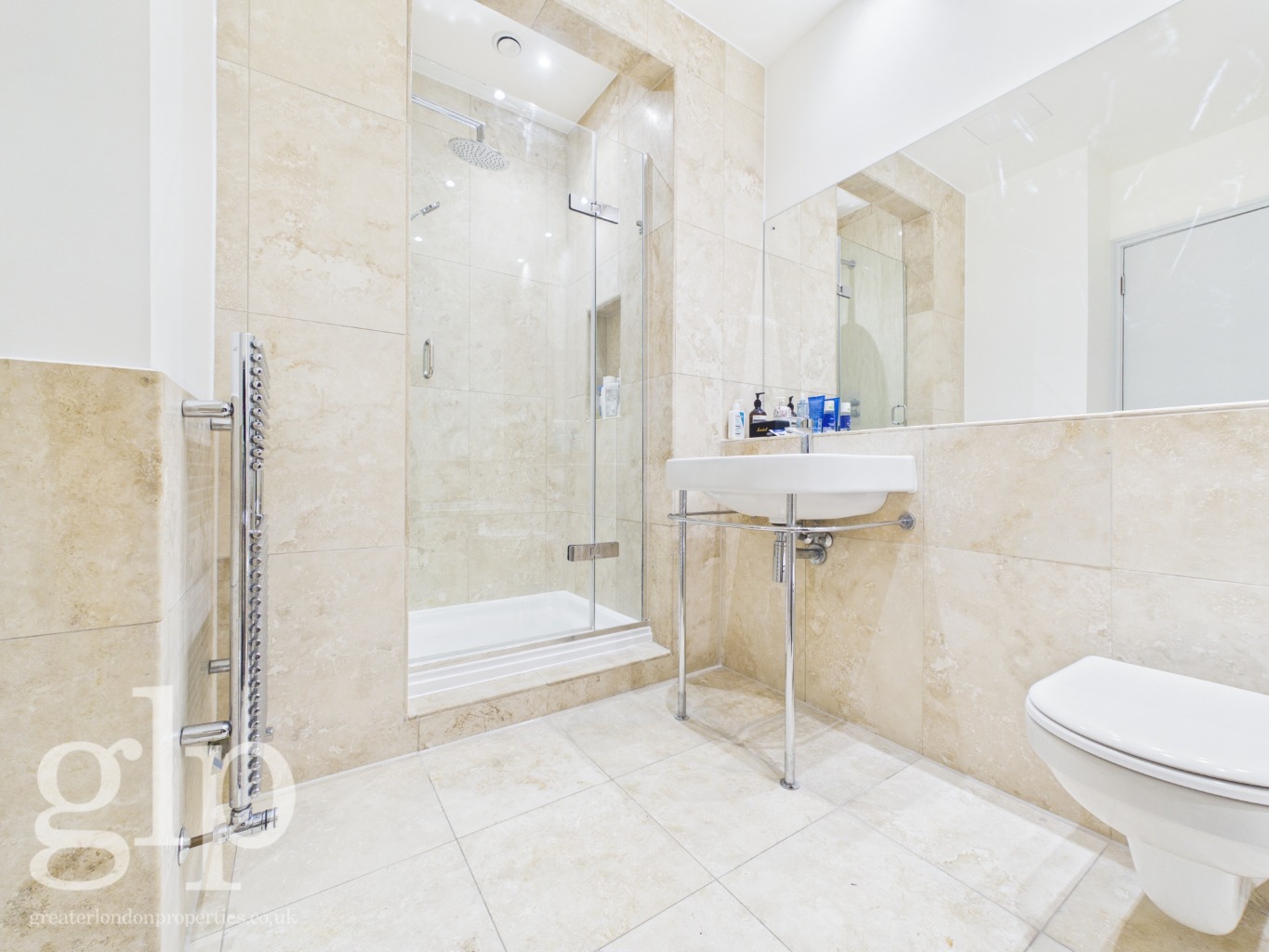 2 Bedroom Apartment, Kean Street, Covent Garden, WC2B