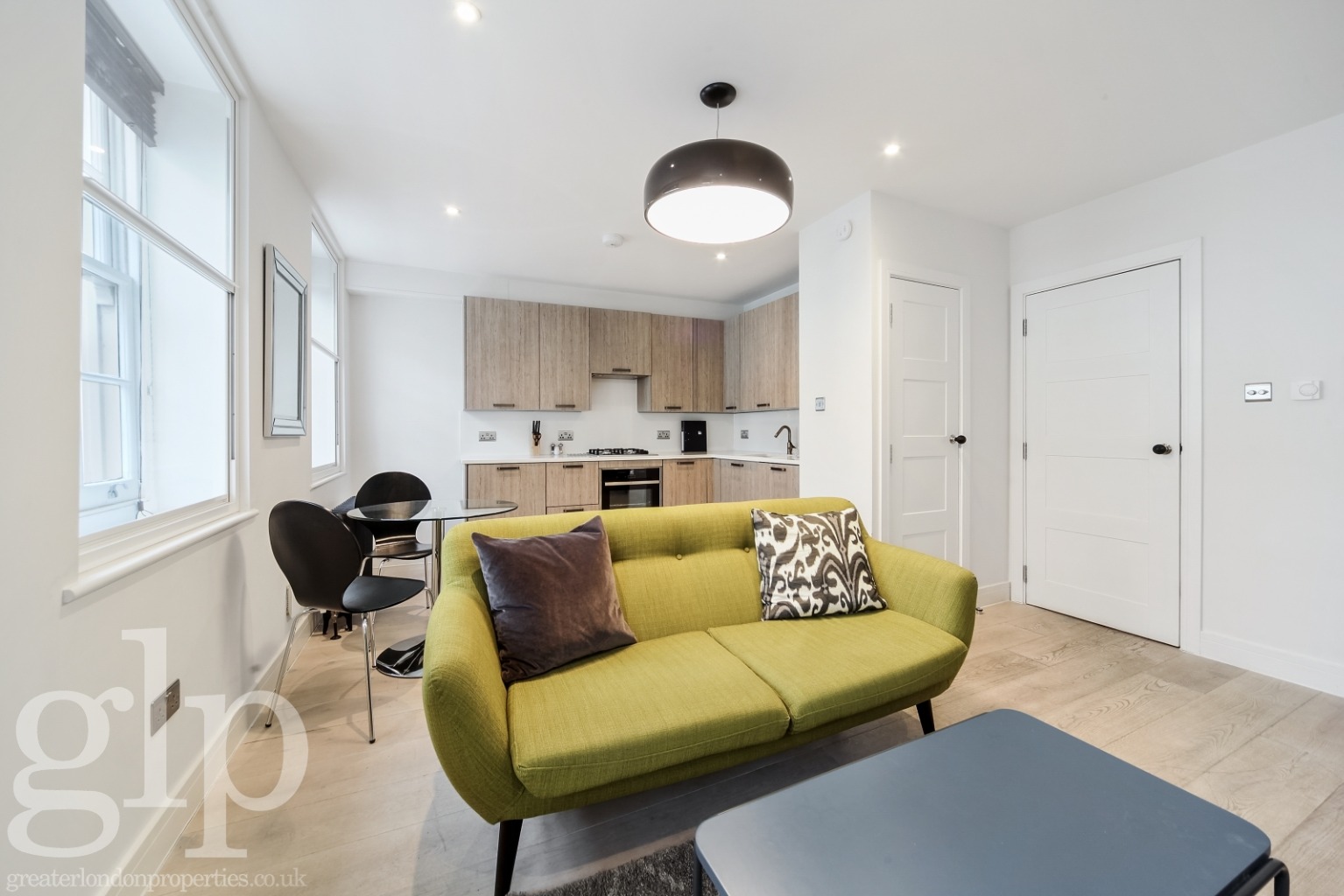 1 Bedroom Apartment, Charlotte Street, Fitzrovia, W1T