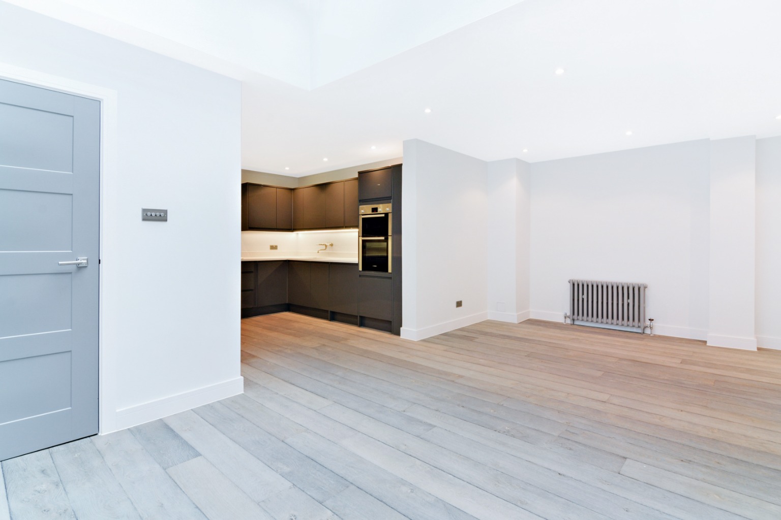 2 Bedroom Apartment, Earlham Street, Covent Garden, WC2H