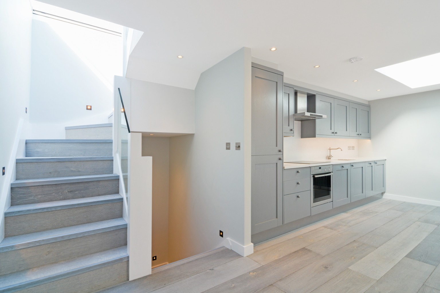 2 Bedroom Apartment, St. Martin’s Lane, Covent Garden, WC2N