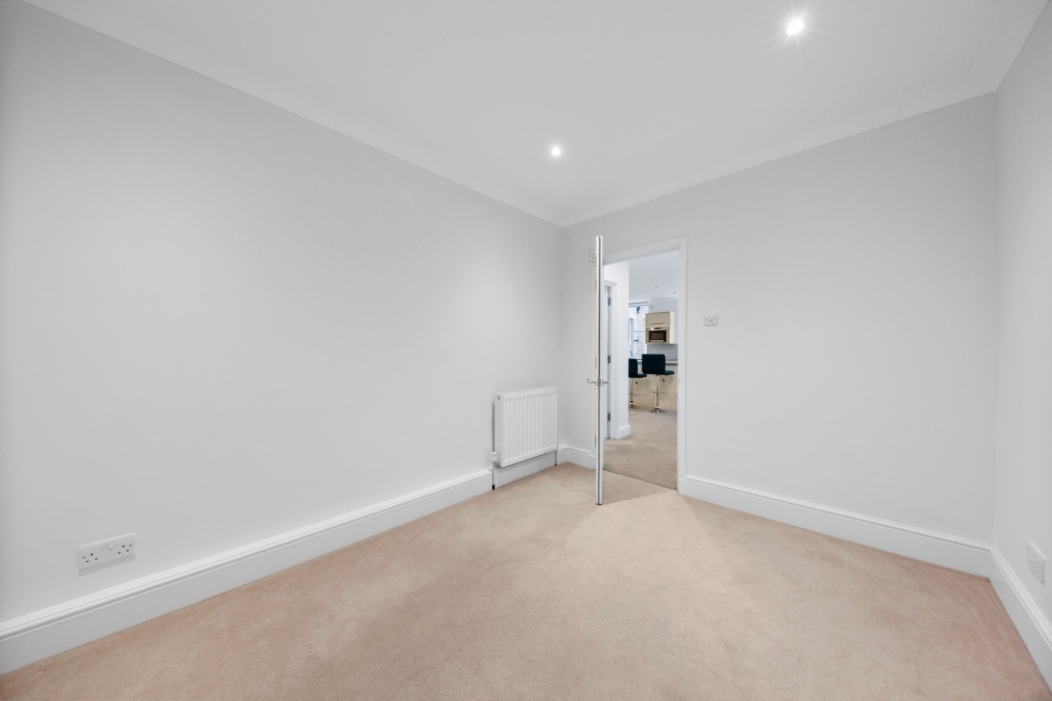 2 Bedroom Apartment, Bedford Court Mansions, Bloomsbury, WC1B