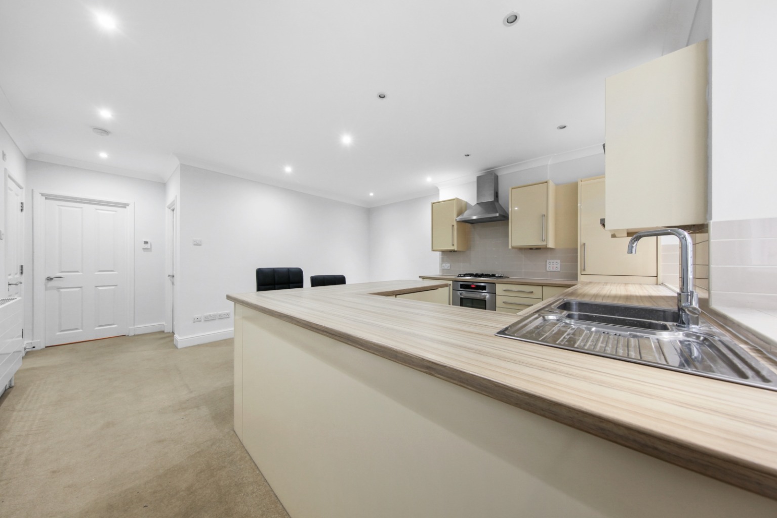 2 Bedroom Apartment, Bedford Court Mansions, Bloomsbury, WC1B