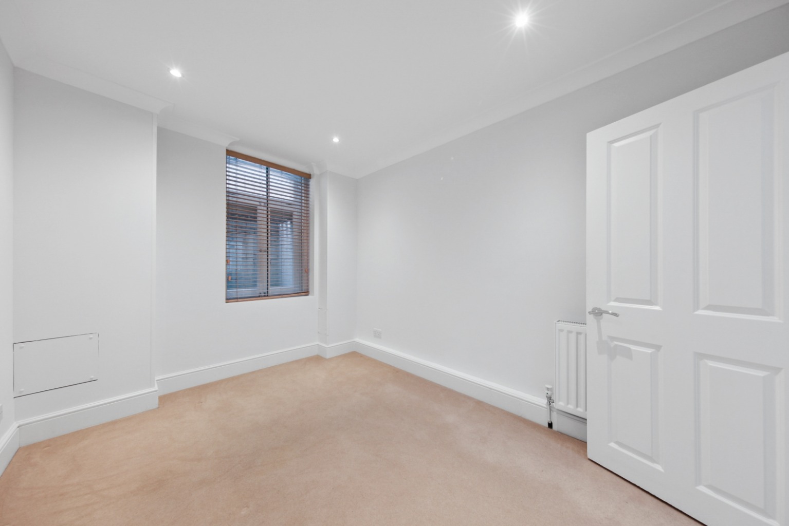 2 Bedroom Apartment, Bedford Court Mansions, Bloomsbury, WC1B