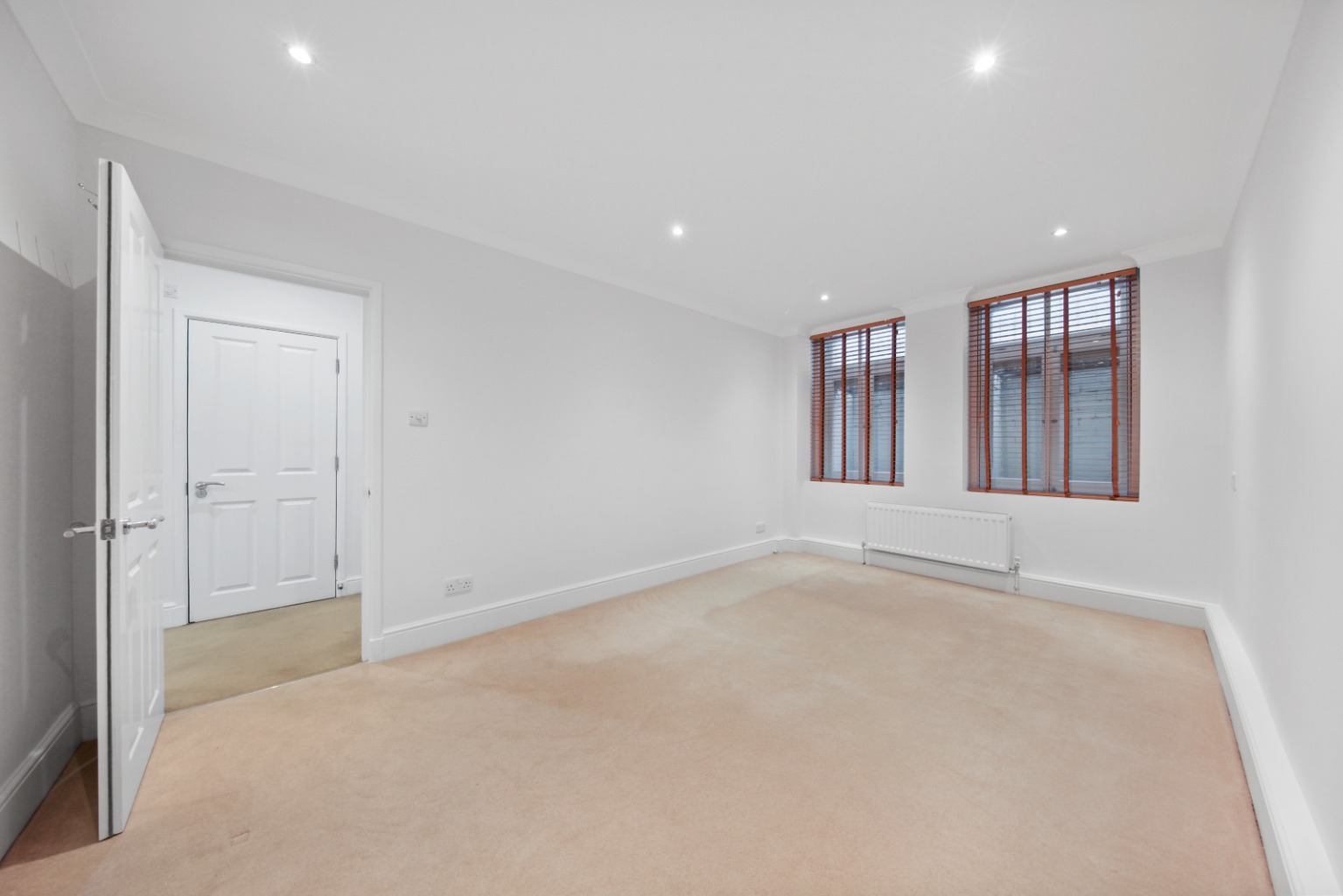 2 Bedroom Apartment, Bedford Court Mansions, Bloomsbury, WC1B